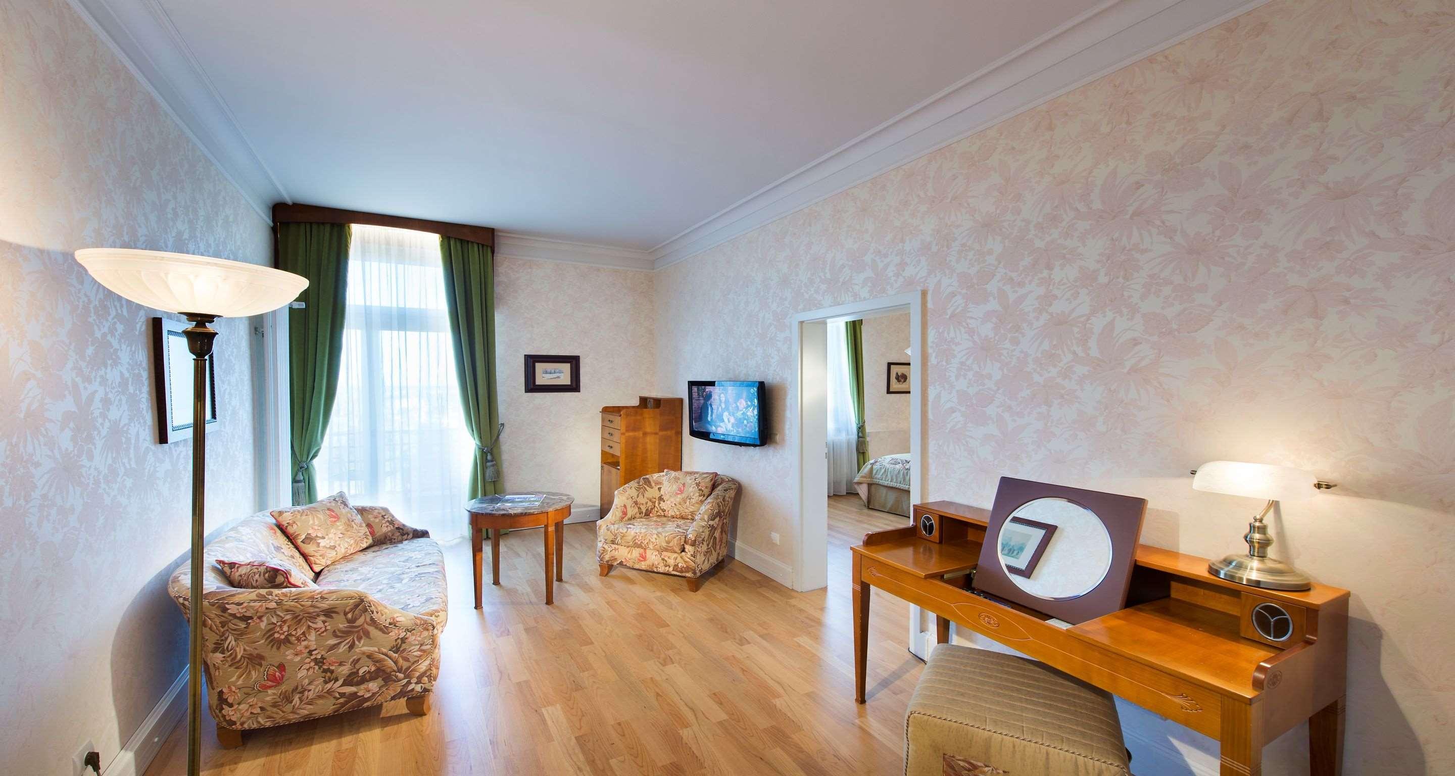 Das Palmenwald Schwarzwaldhof, BW Signature Collection Фройденштадт Экстерьер фото
